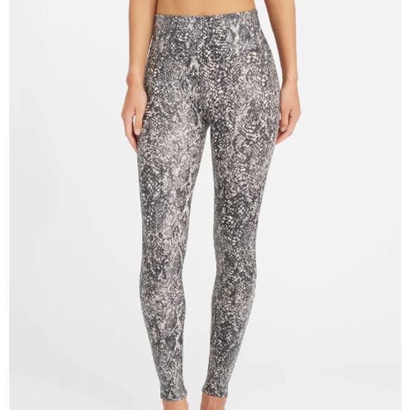Spanx‎ Leggings Womens Large Gray Faux Leather Snake Shine Compression 20324R - Picture 1 of 16